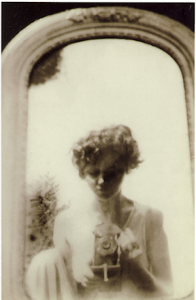 Delia Lucie (Derouin) McGlade